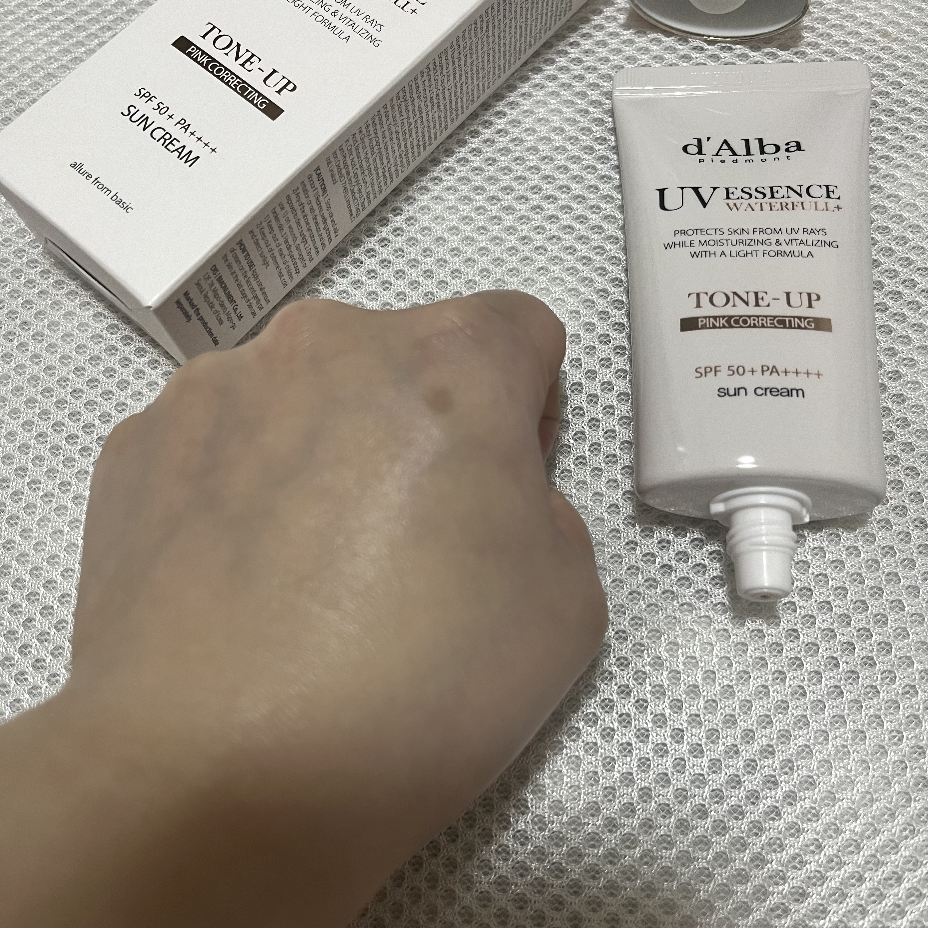 ウォータフルトーンアップサンクリーム/ダルバ/日焼け止めクリームを使ったクチコミ（3枚目）