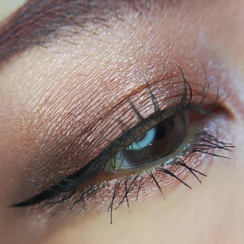 オーラデュウ プリズム イルミネーター ピコ/SHISEIDO/単色アイシャドウを使ったクチコミ（2枚目）