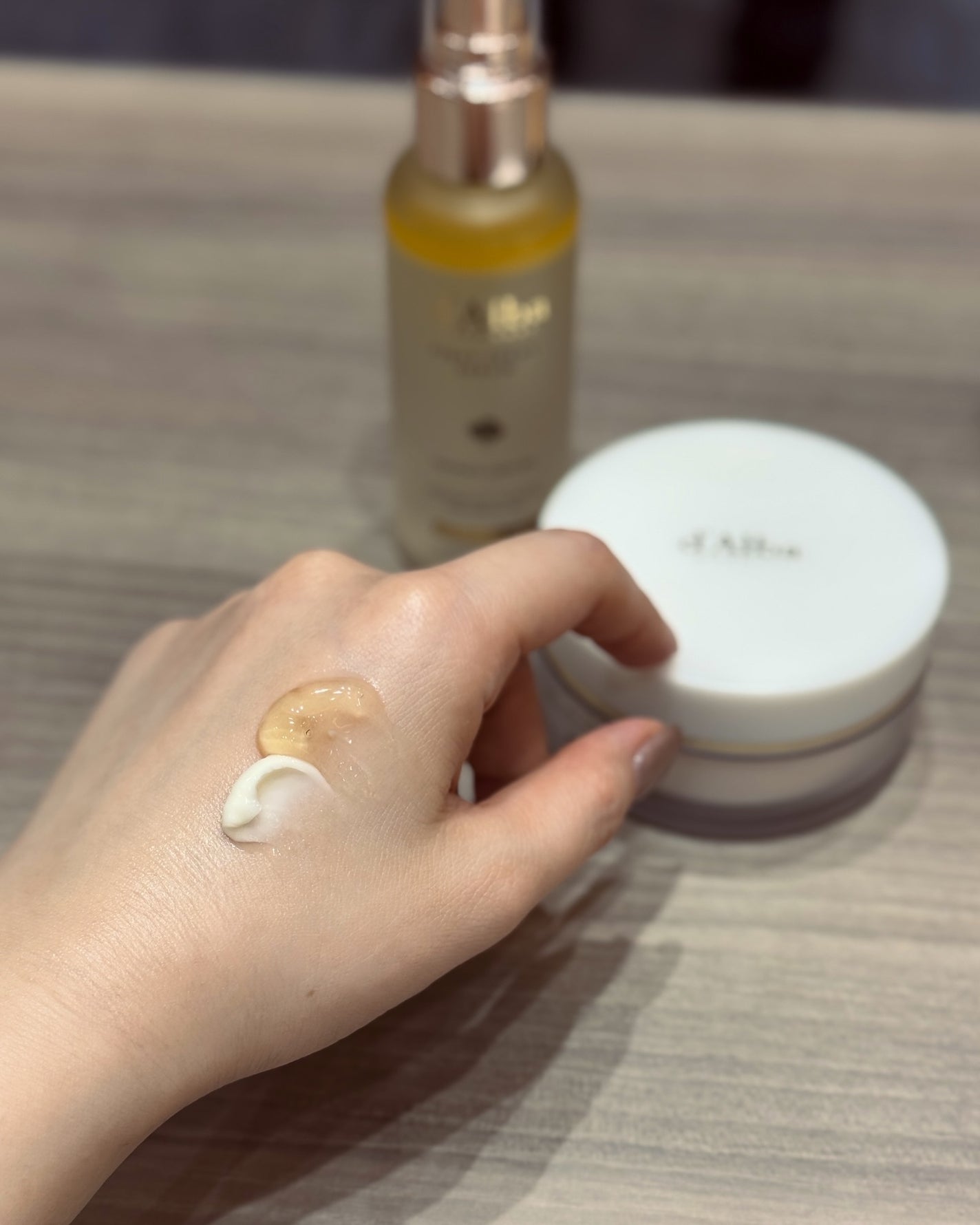 ダルバ ホワイトトリュフファーストスプレーセラム/ダルバ/ミスト状化粧水を使ったクチコミ(3枚目)