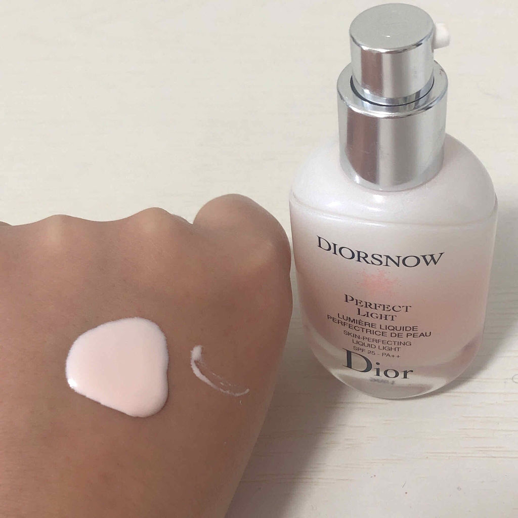 スノー パーフェクト ライト SPF25 - PA++/Dior/化粧下地を使ったクチコミ（3枚目）