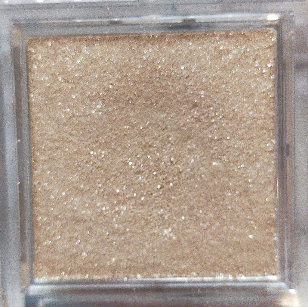 シングルカラーアイシャドウ/CEZANNE/単色アイシャドウを使ったクチコミ(2枚目)