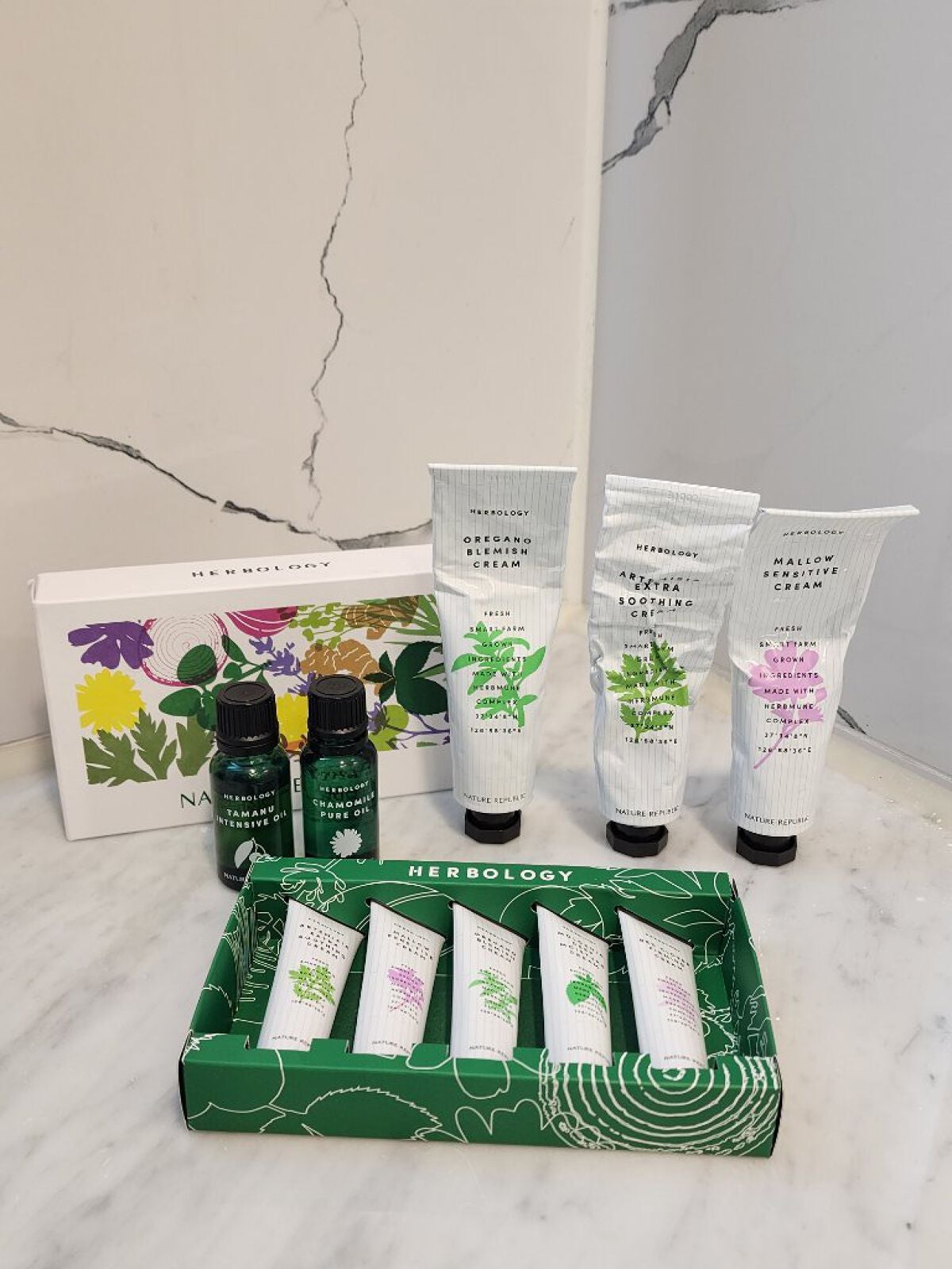 ハーブオロジーアルテミシアスージングクリーム/ネイチャーリパブリック/フェイスクリームを使ったクチコミ(3枚目)