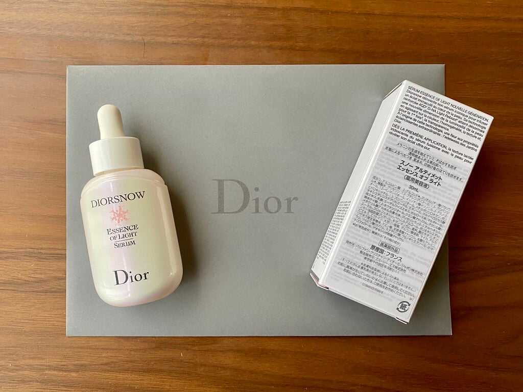 【旧】スノー アルティメット エッセンス オブ ライト/Dior/美容液を使ったクチコミ(3枚目)