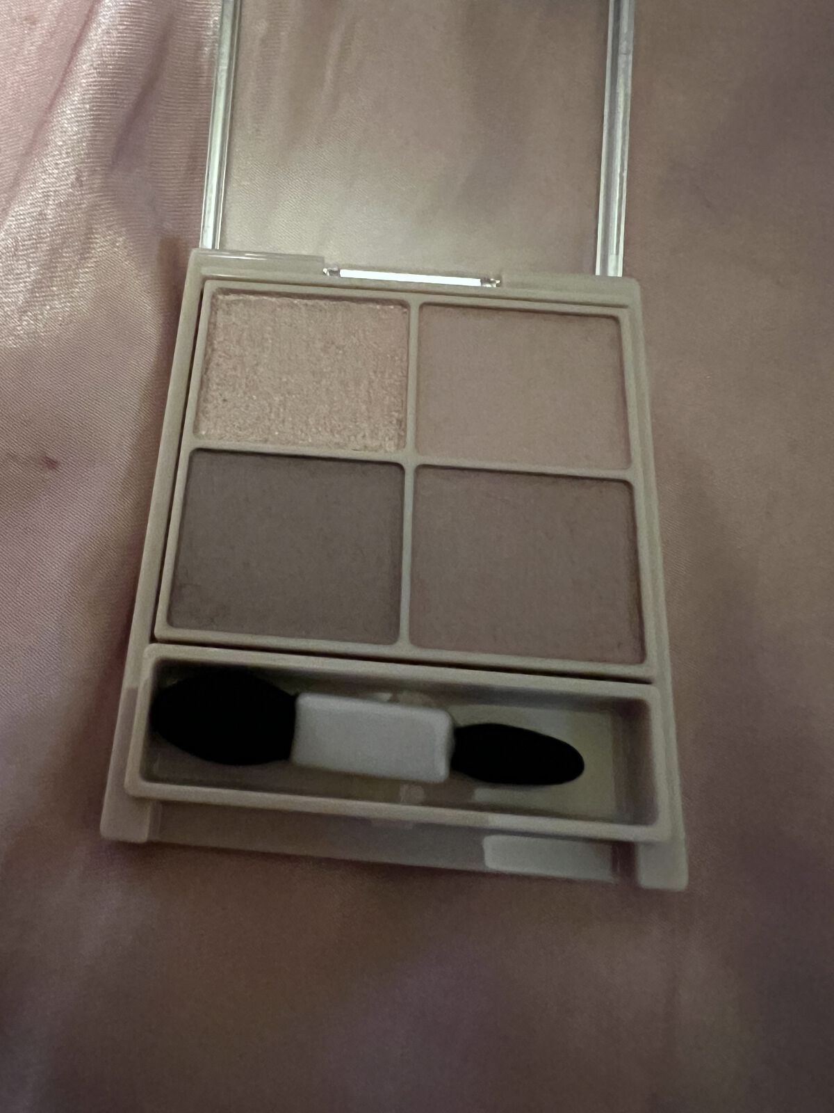 シルキースフレアイズ（マットタイプ）/キャンメイク/アイシャドウパレットを使ったクチコミ（3枚目）