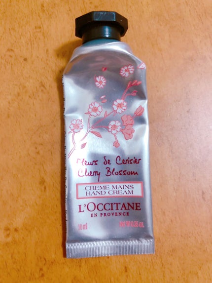 チェリーブロッサム ソフトハンドクリーム/L'OCCITANE/ハンドクリームを使ったクチコミ(1枚目)