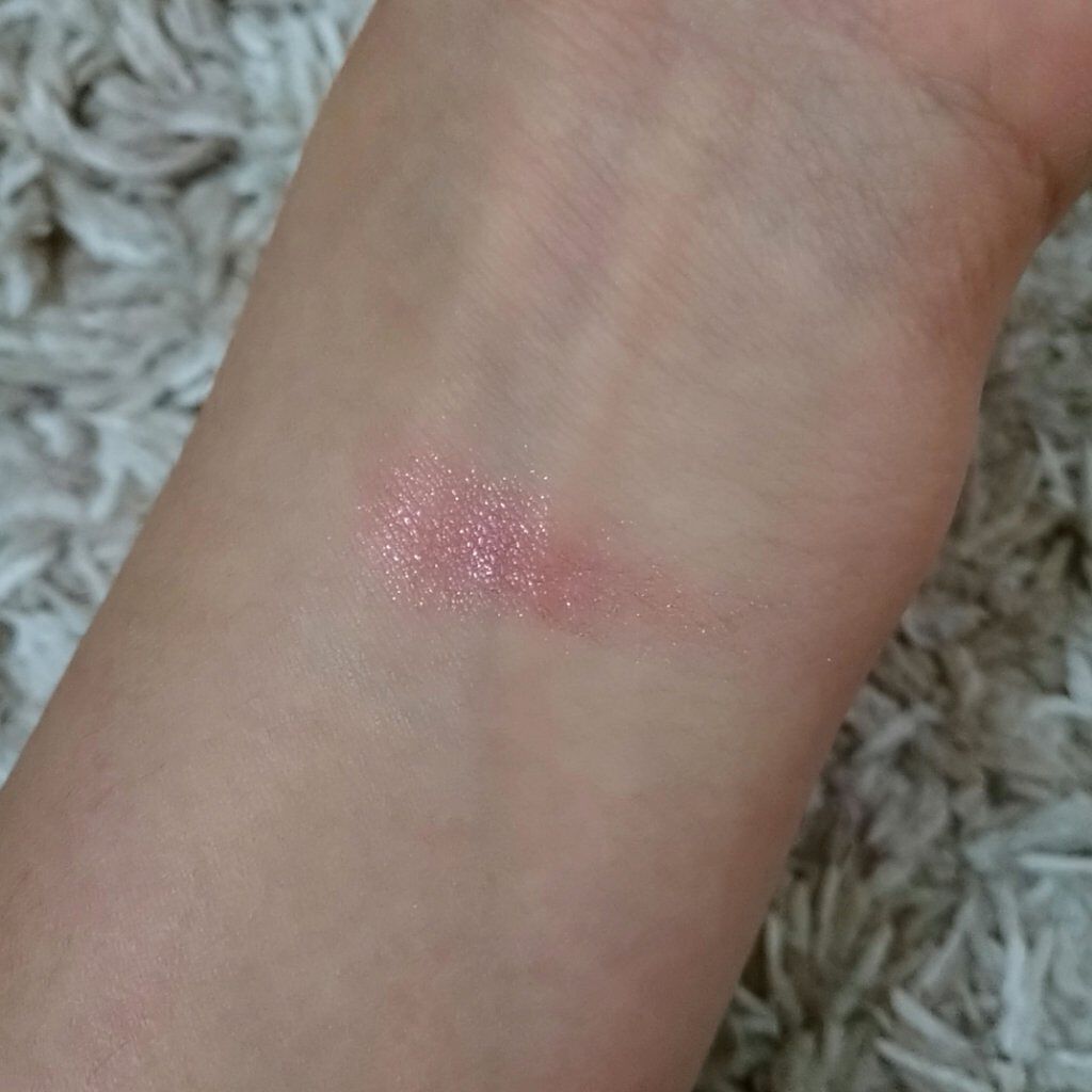 パラドゥ シングルアイシャドウ	 RD01 レッド/パラドゥ/単色アイシャドウを使ったクチコミ（3枚目）