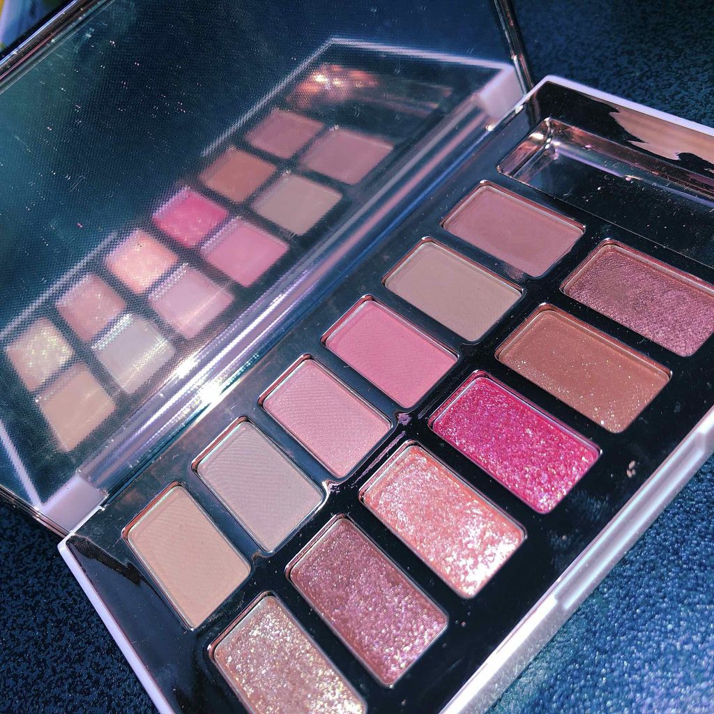 バレンタインボックス3ローズモーメント/VAVI MELLO/アイシャドウパレットを使ったクチコミ（2枚目）