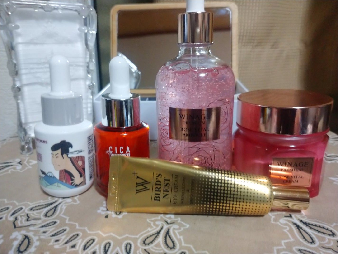 ウミツバメの巣W+アイクリーム/SNP/アイケア・アイクリームを使ったクチコミ(3枚目)