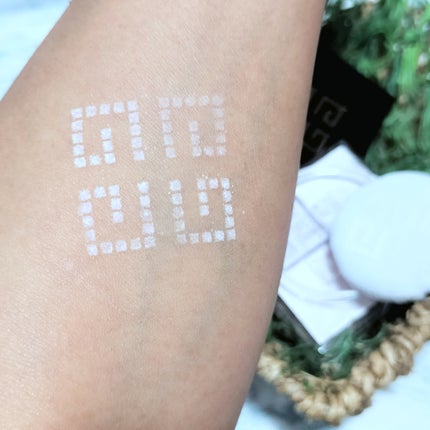 プリズム・リーブル/GIVENCHY/ルースパウダーを使ったクチコミ(6枚目)