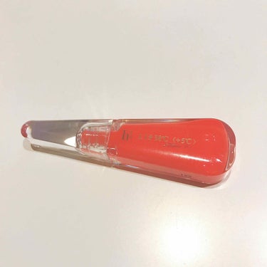 フローフシ
LIP38℃ 01 リップトリートメント +5℃

期待以上のリップでした！！
リップトリートメントということなので
そんなに発色は無いんだろうなと
思っていたのですが、これ一本でも十分☺️