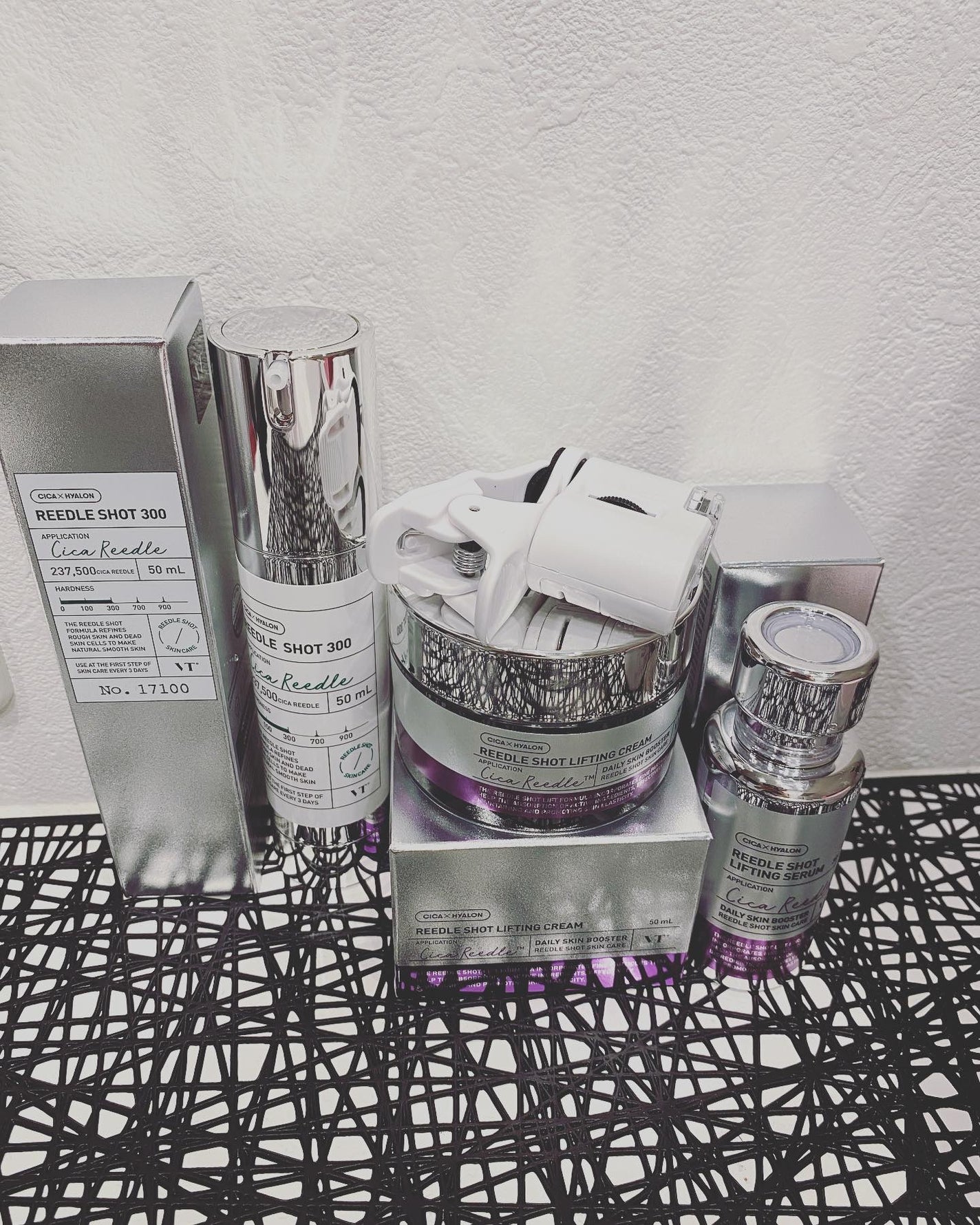 Carrie125 on LIPS 「VT肌レスキュー隊 第2期に応募させていただき、素敵な商品を当..」(1枚目)