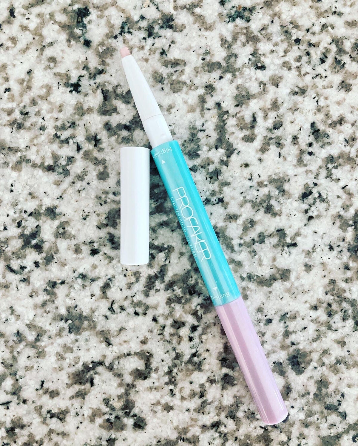 リップバランスチェンジ /プロフェイカー/リップライナーを使ったクチコミ(5枚目)