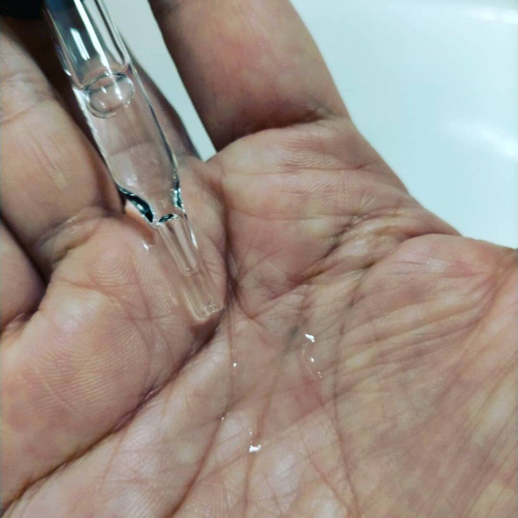 健康コーポレーション イコロ ヌペ セラムのクチコミ「【自然から生まれた美容液☆イコロヌペ】
｢ikor nupeイコロヌペ｣はアイヌ語で、宝物の涙.....」（3枚目）