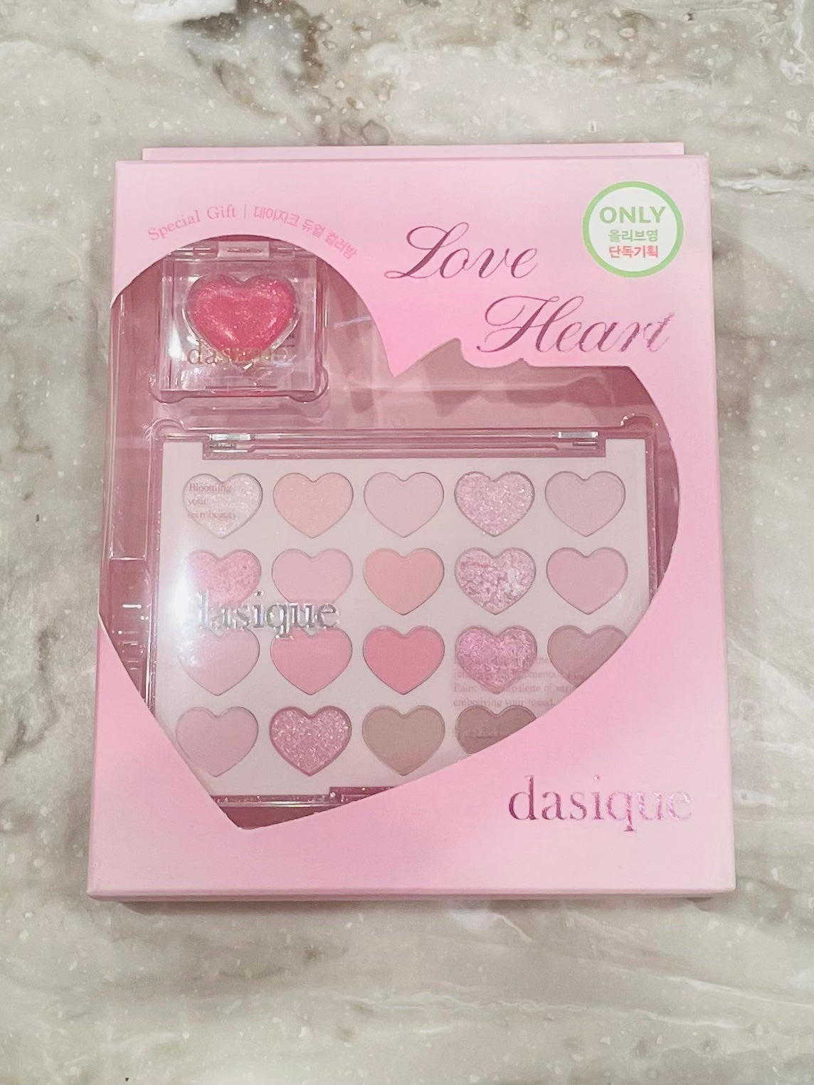 ブレンディングムードチーク/dasique/パウダーチークを使ったクチコミ(1枚目)