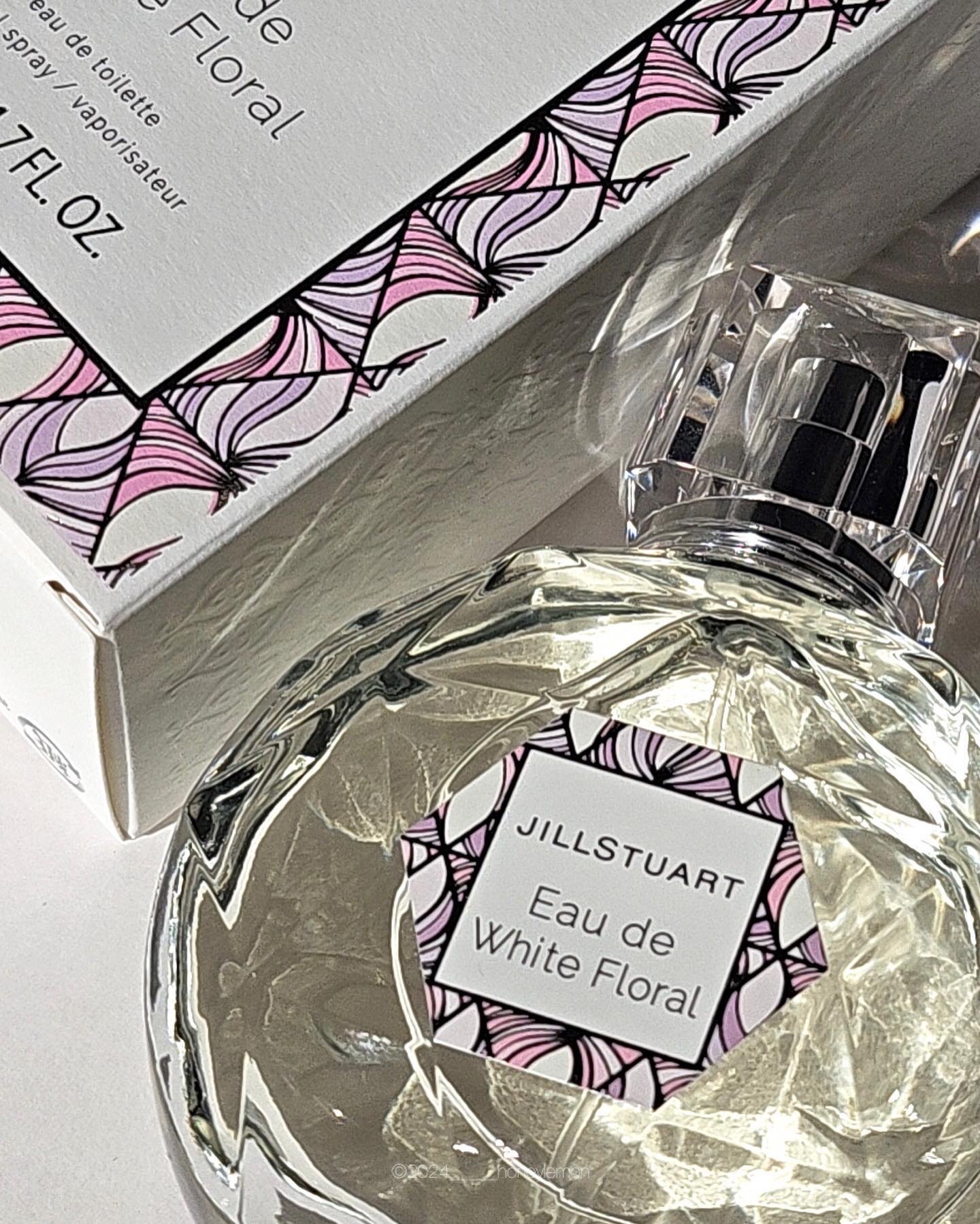 ジルスチュアート オード ホワイトフローラル/JILL STUART/香水(レディース)を使ったクチコミ（2枚目）