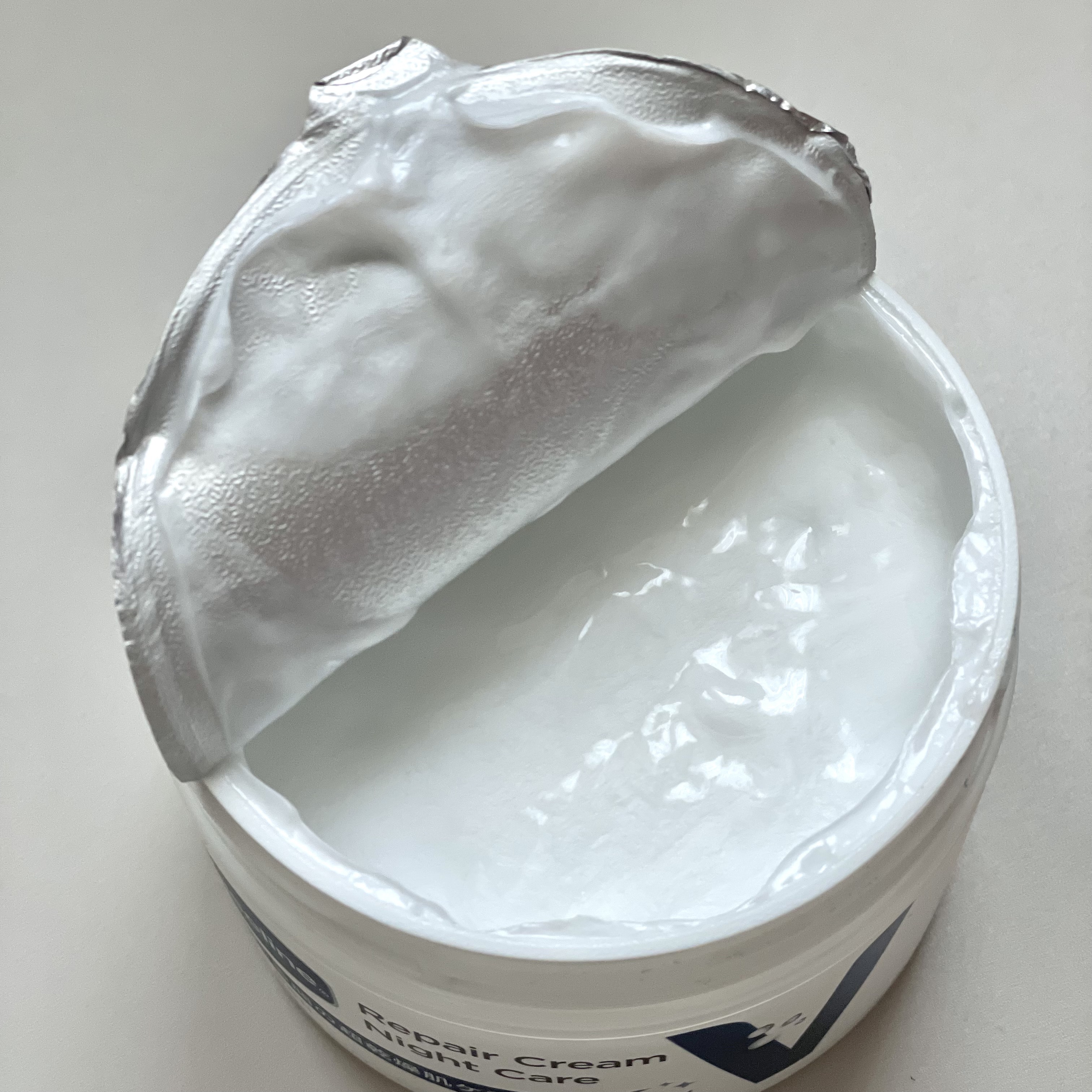 ヴァセリンリペアクリームナイトケア/ヴァセリン/ボディクリームを使ったクチコミ（2枚目）