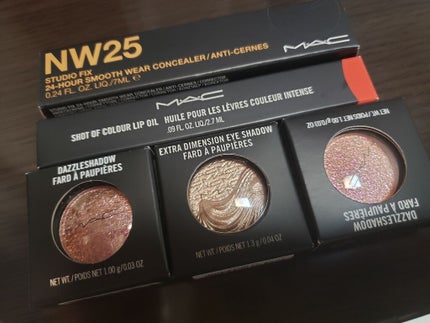 ダズルシャドウ/M・A・C/単色アイシャドウを使ったクチコミ(1枚目)