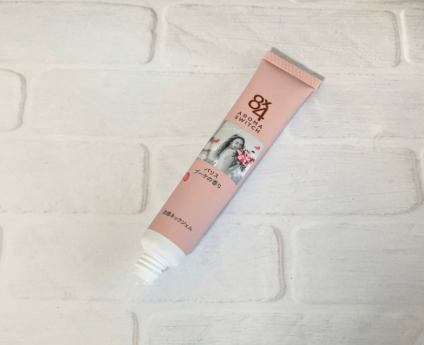 8x4 アロマスイッチ 涼感ネックジェル パリスブーケの香り/8x4/デオドラント・制汗剤を使ったクチコミ(4枚目)