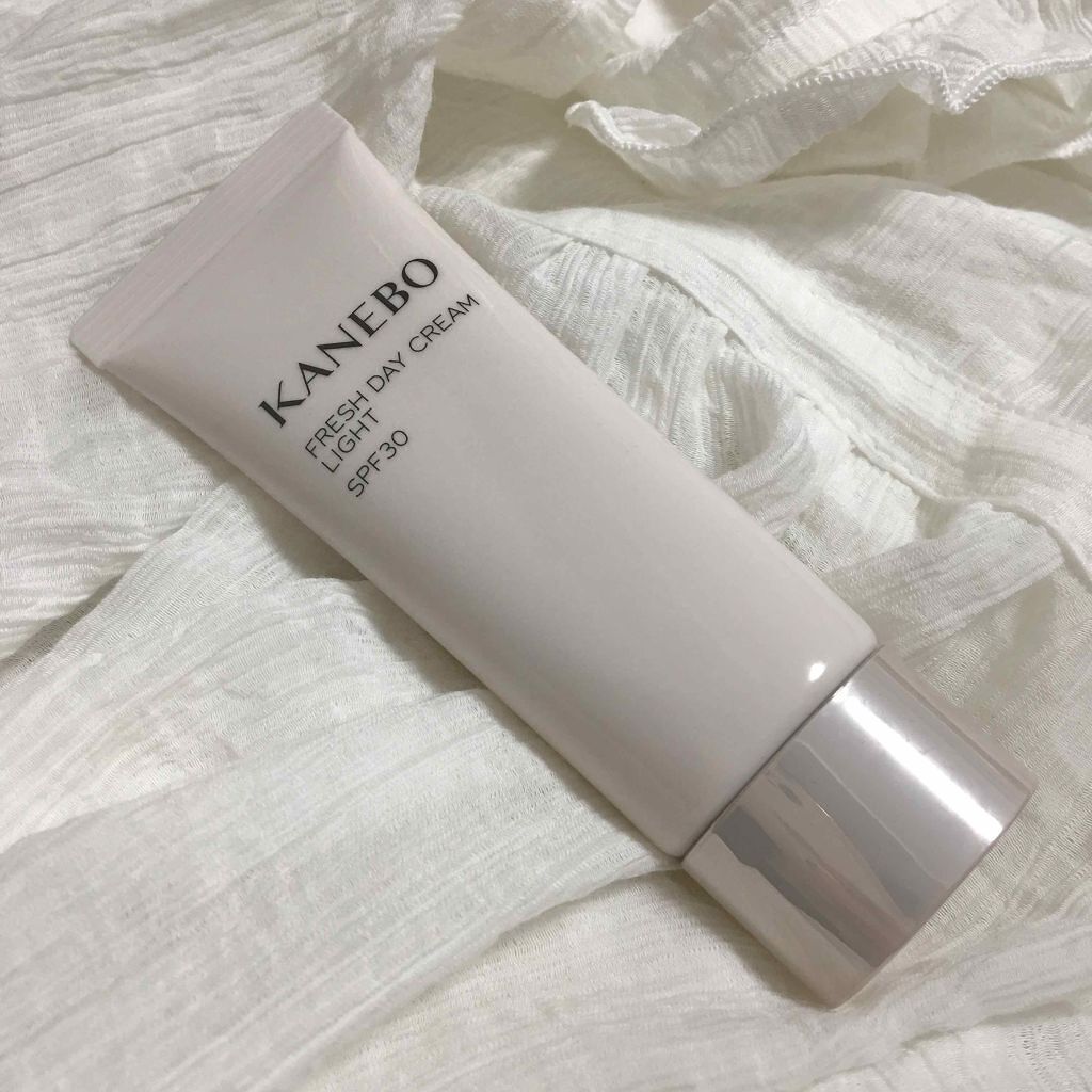KANEBO フレッシュ デイ クリーム ライトのクチコミ「カネボウフレッシュデイクリームライト
下地の前に塗るデイクリーム🐰
爽やかな香りで伸びがよく、.....」（1枚目）