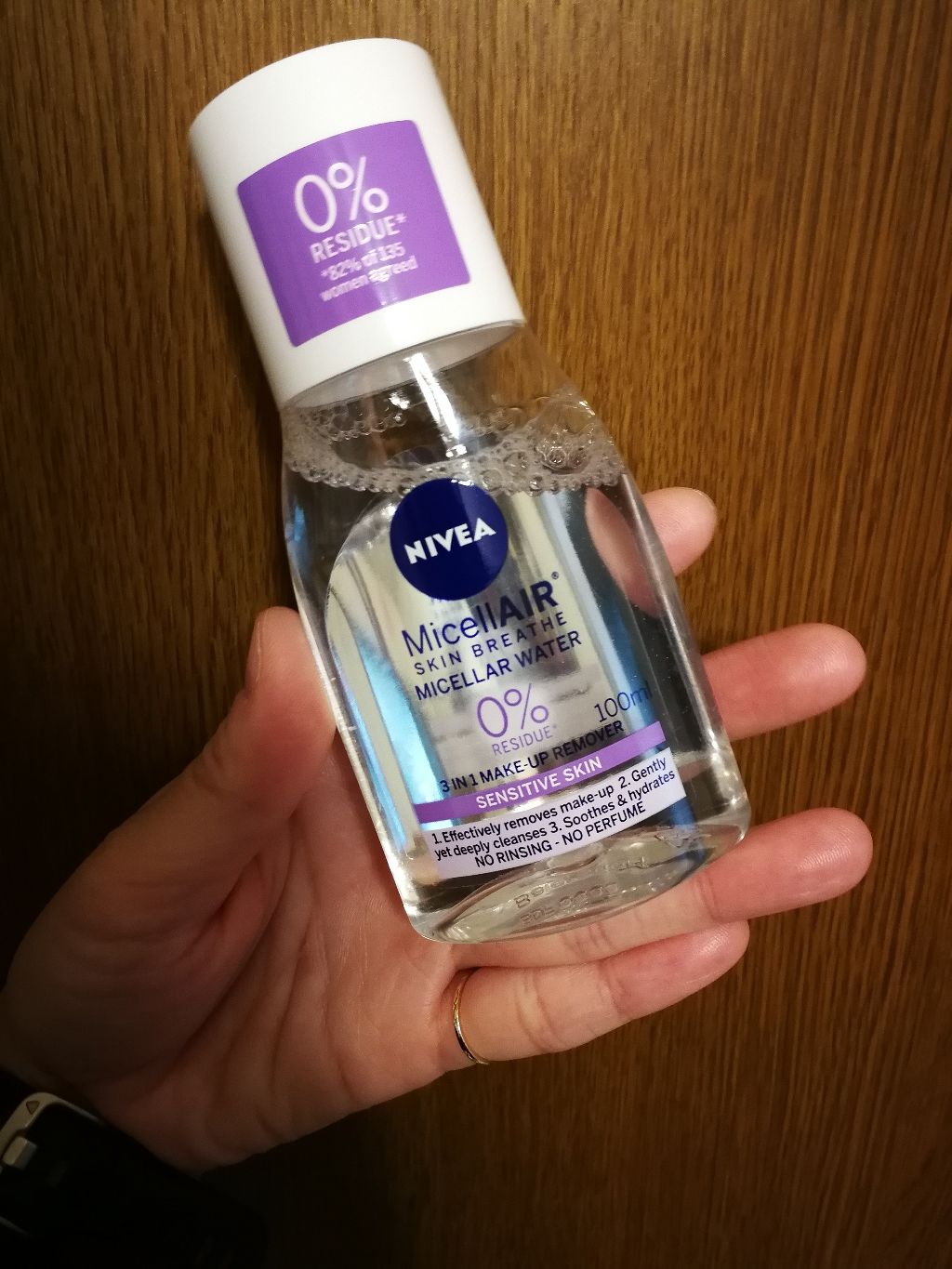 ニベア ミセラーウォーター Nivea 海外 の口コミ アイルランドに旅行したときにクレンジングがなくなったので購入 メイク落ちは良し By ゆー 乾燥肌 30代前半 Lips ニベア ミセラーウォーター Nivea 海外 の口コミ アイルランドに旅行したときにクレンジングがなくなったので購入 メイク落ちは良し By ゆー 乾燥肌 30代前半 Lips