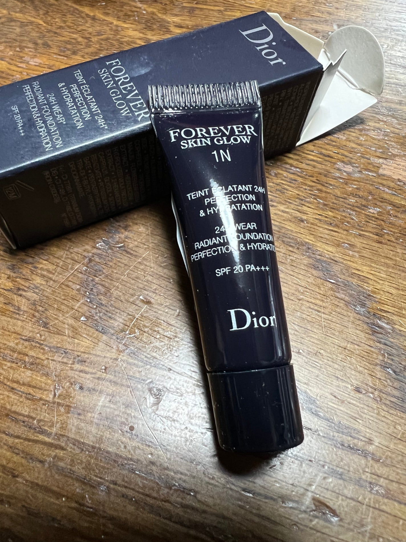 ディオールスキン フォーエヴァー フルイド グロウ/Dior/リキッドファンデーションを使ったクチコミ(1枚目)