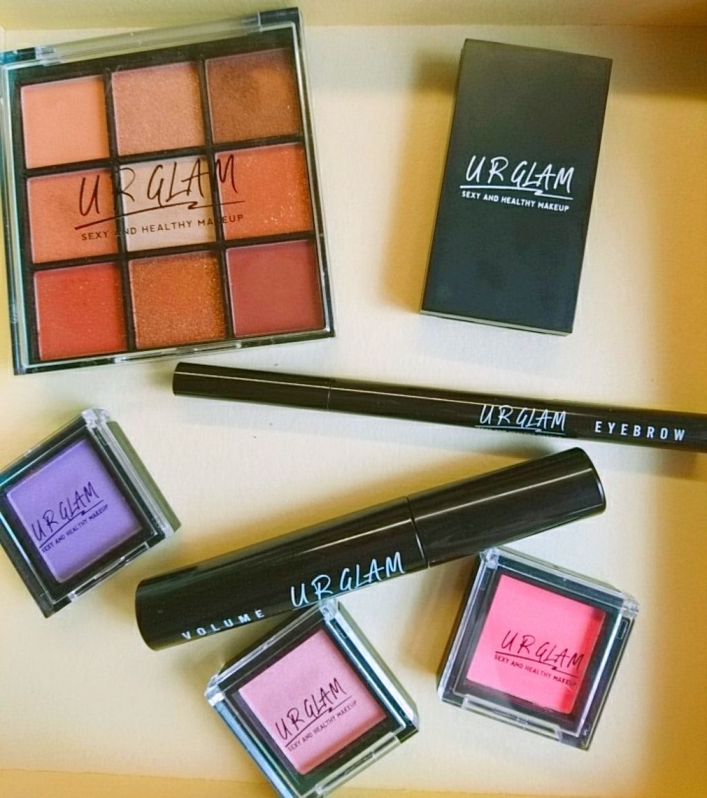 UR GLAM BLOOMING EYE COLOR PALETTE/U R GLAM/アイシャドウパレットを使ったクチコミ(1枚目)