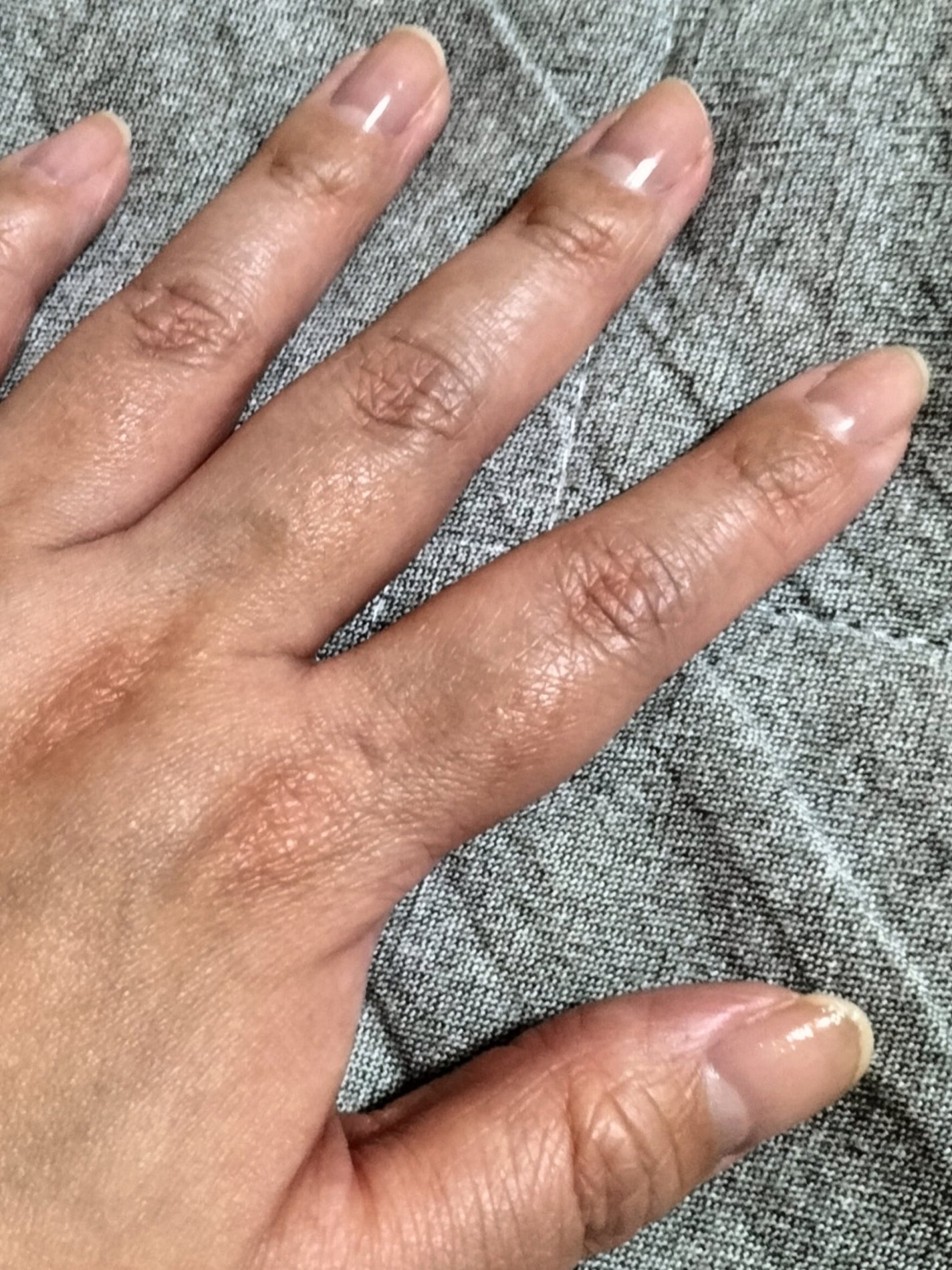 ファンデーションカラーズ/キャンメイク/マニキュアを使ったクチコミ(2枚目)