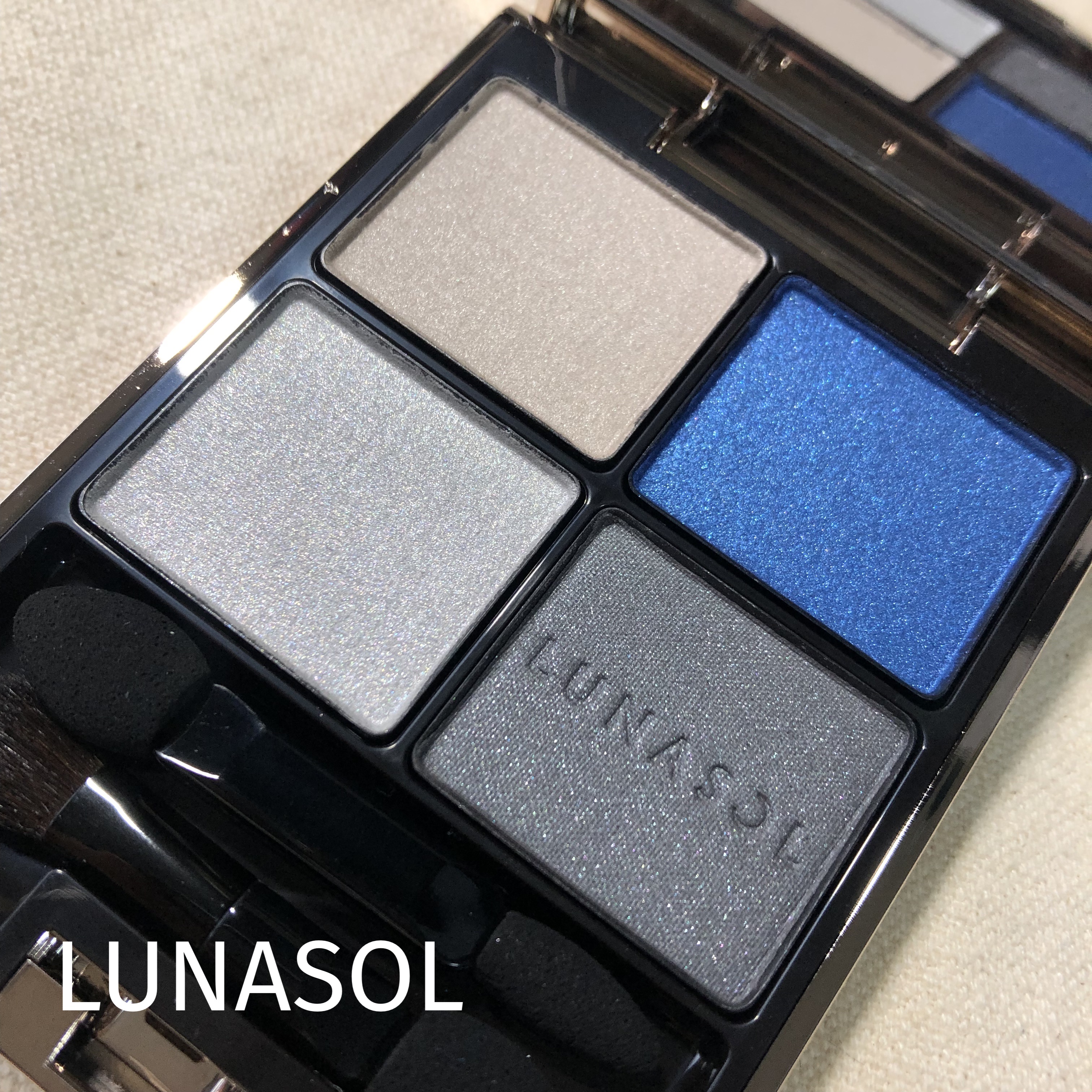 アイカラーレーション EX06 Russian Blue（限定発売）/LUNASOL/アイシャドウパレットを使ったクチコミ（1枚目）