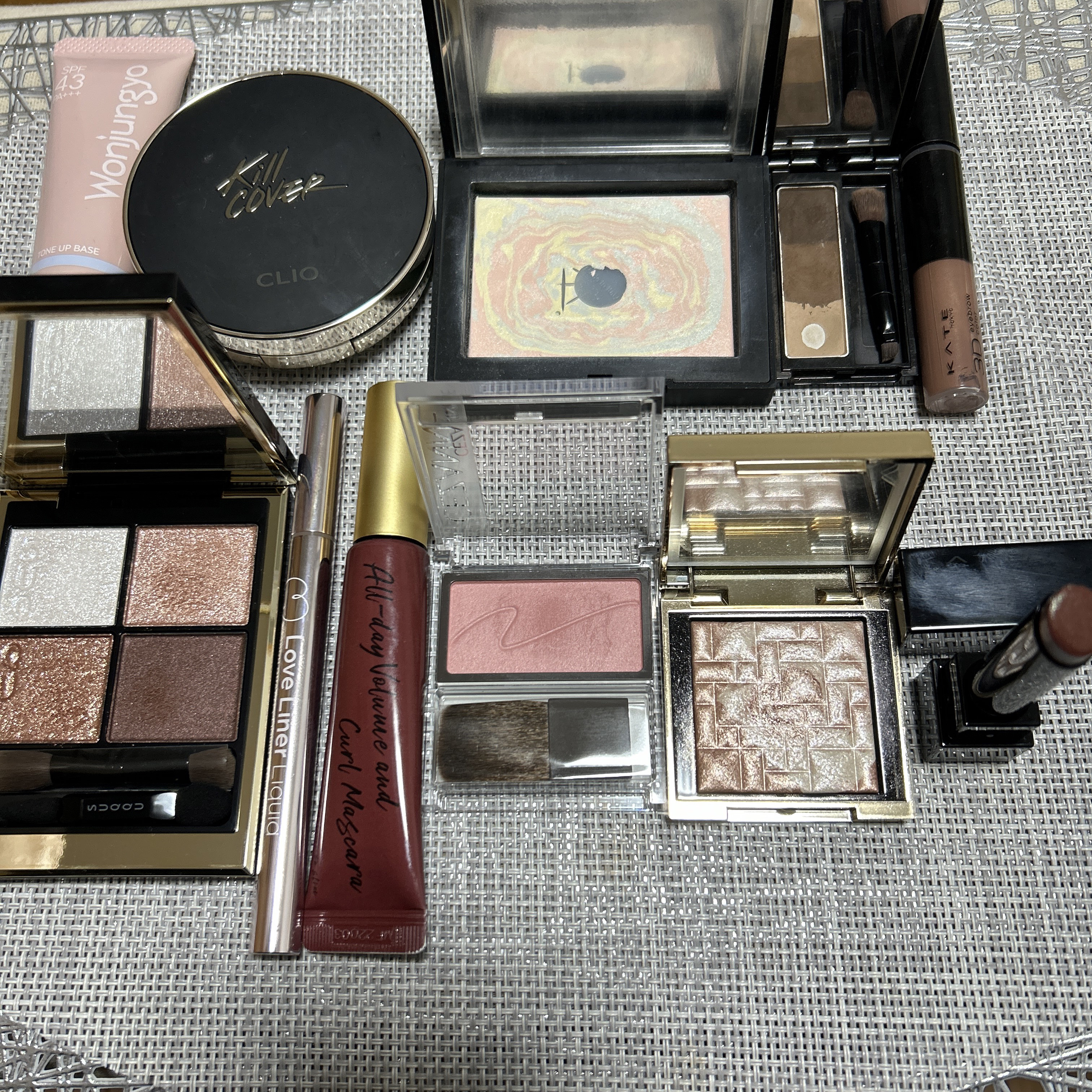 ハイライティング パウダー/BOBBI BROWN/パウダーハイライトを使ったクチコミ（2枚目）