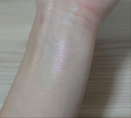 MegaGlo Highlighting Powder/wet 'n' wild/パウダーハイライトを使ったクチコミ(2枚目)