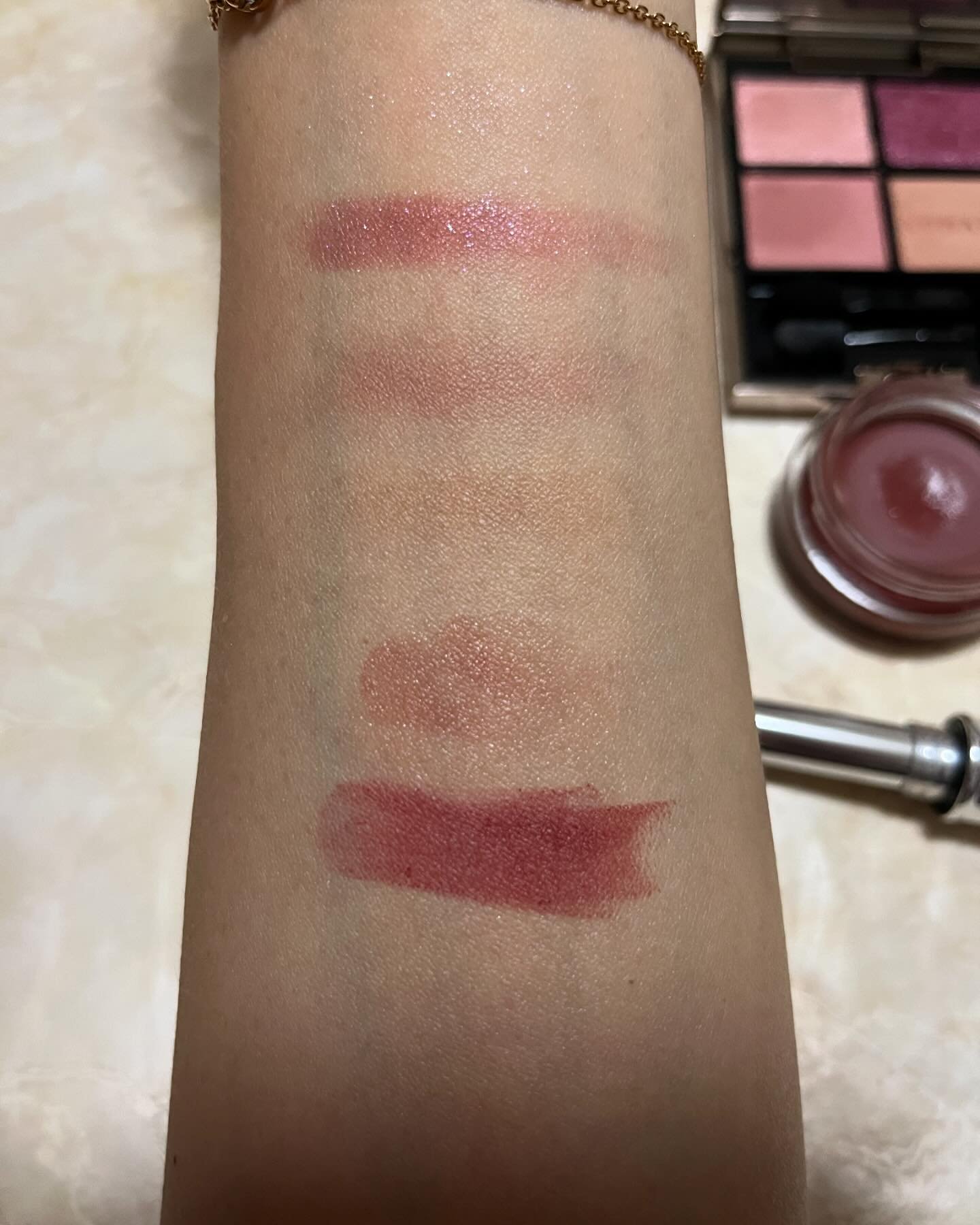 ロックドキス リップスティック/M・A・C/口紅を使ったクチコミ（3枚目）