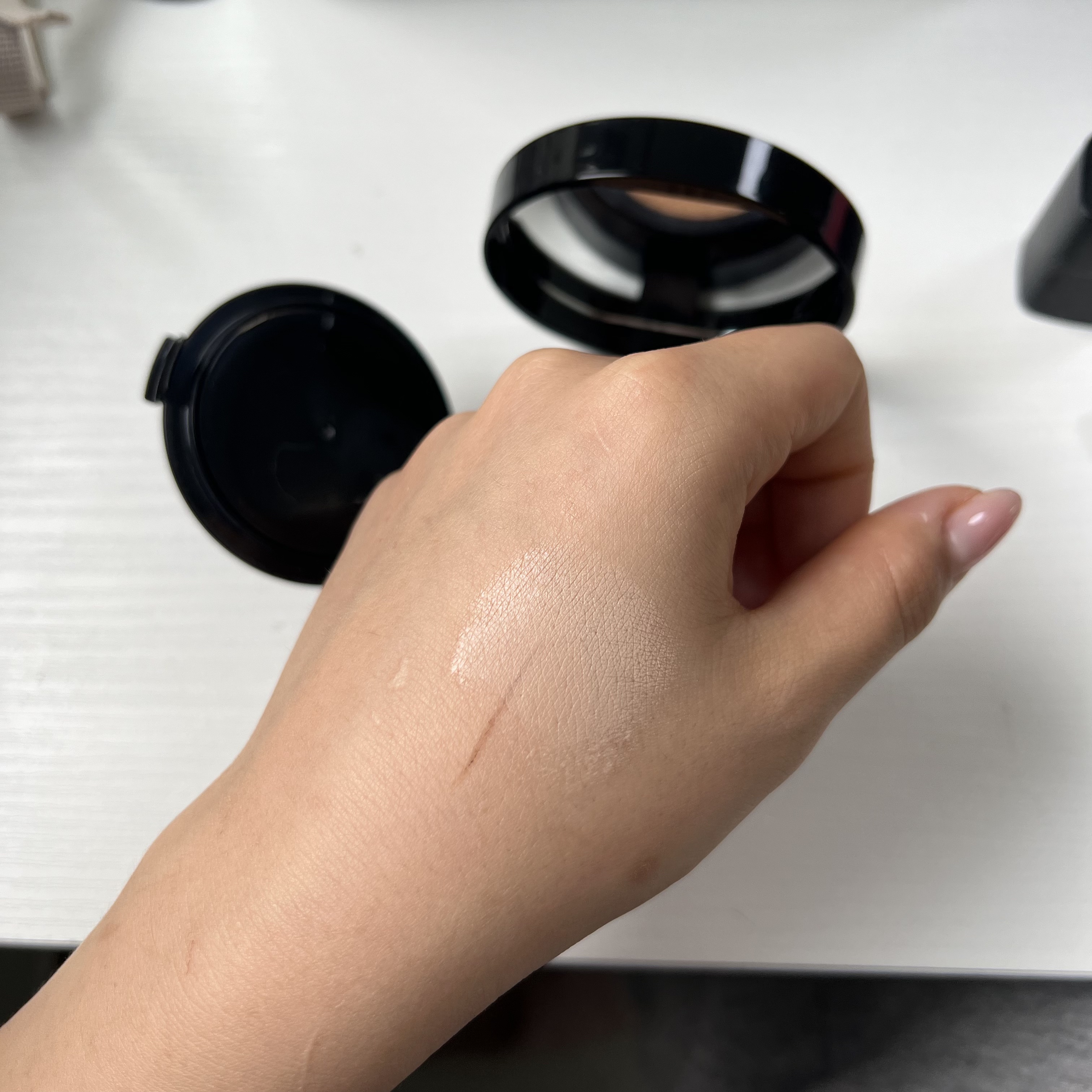 ブラック クッション/HERA/クッションファンデーションを使ったクチコミ（2枚目）