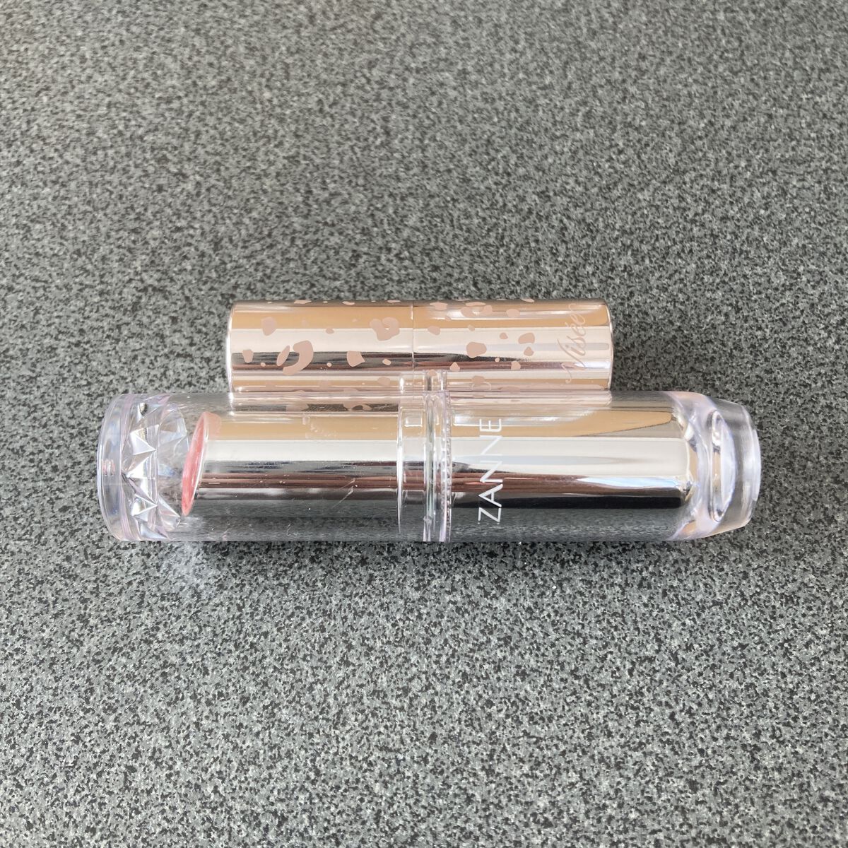 ラスティンググロスリップ/CEZANNE/口紅を使ったクチコミ（1枚目）