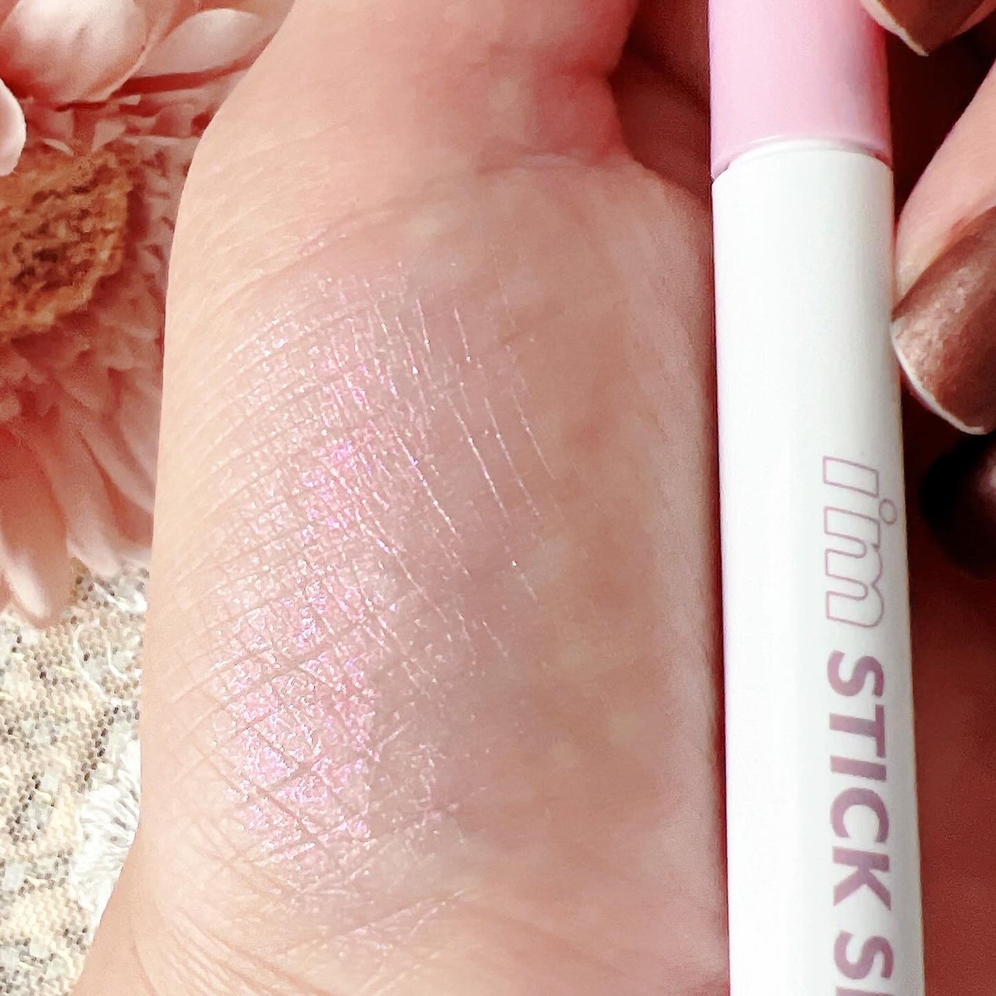 i'm Stick Shadow Glitterr/i’m meme/スティックアイシャドウを使ったクチコミ(3枚目)