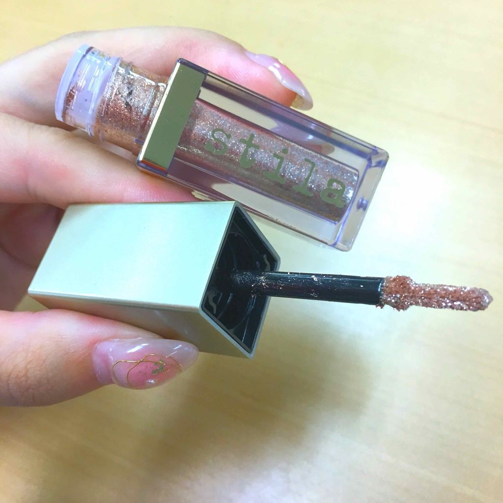 グリッター&グロウ リキッドアイシャドウ/stila/グリッターを使ったクチコミ（2枚目）
