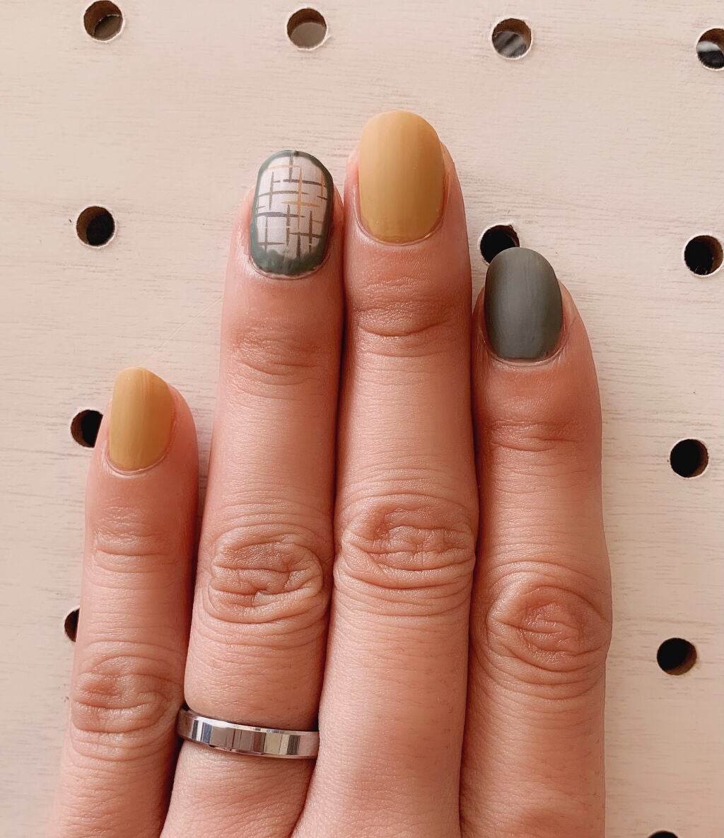 カラフルネイルズ/キャンメイク/マニキュアを使ったクチコミ(6枚目)