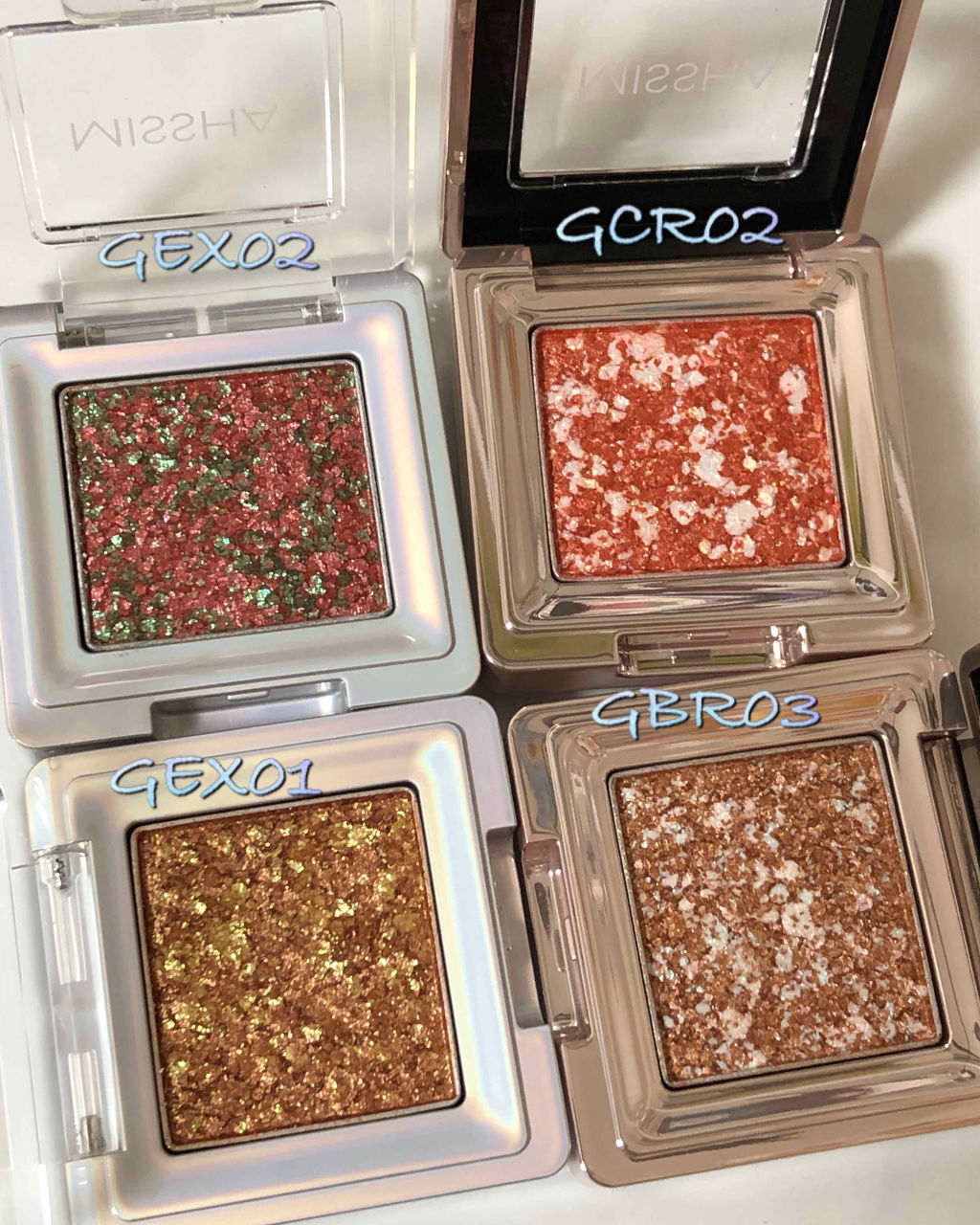 グリッタープリズム シャドウ/MISSHA/グリッターを使ったクチコミ（2枚目）