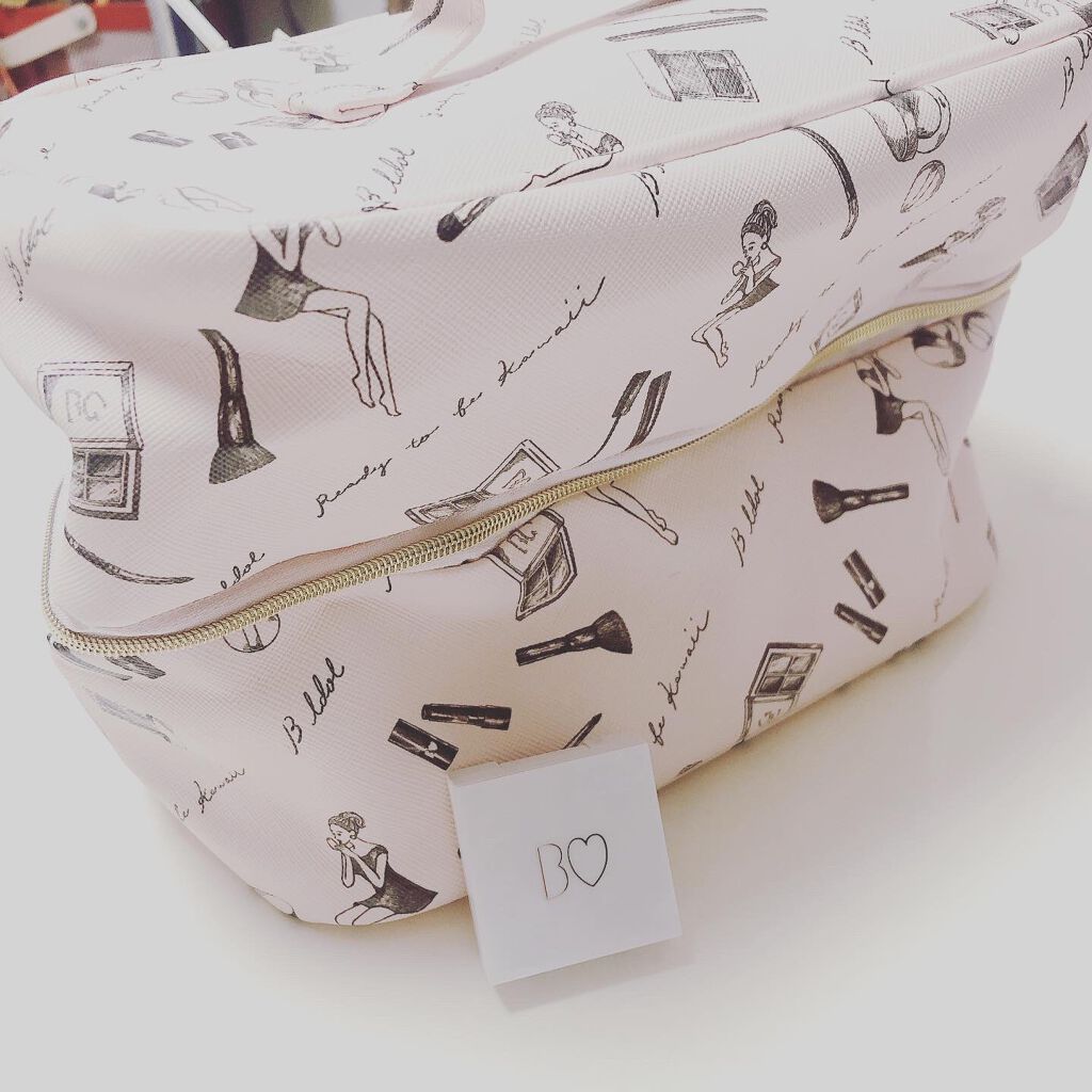 BIGレザーポーチ/b idol/化粧ポーチを使ったクチコミ（3枚目）