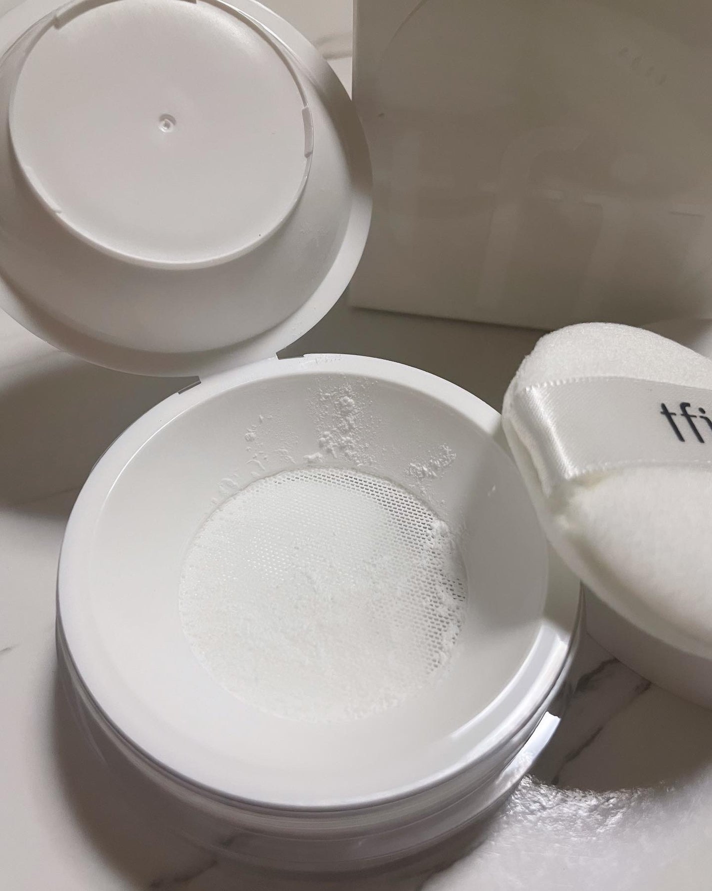 トランスルーセントセットフィニッシングパウダー/TFIT/ルースパウダーを使ったクチコミ(2枚目)