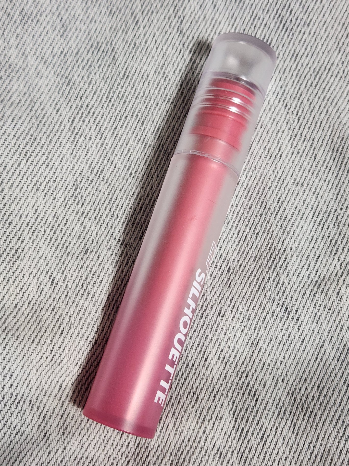 リップシルエットマットベルベットティント/i’m meme/リップティントを使ったクチコミ(1枚目)