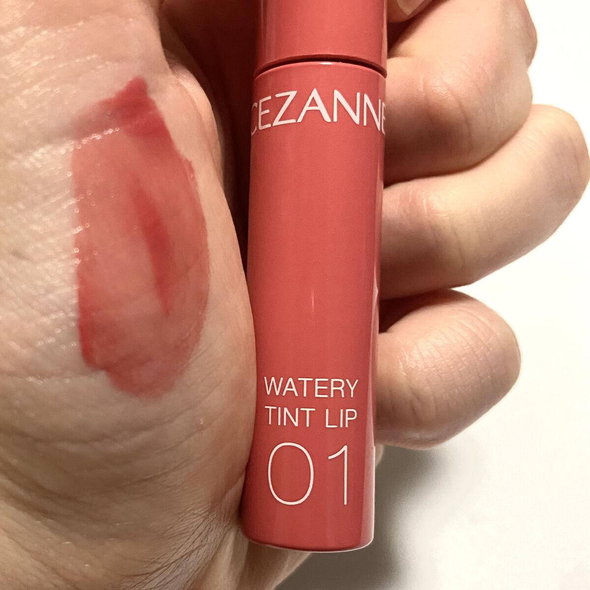 ウォータリーティントリップ/CEZANNE/リップティントを使ったクチコミ（3枚目）