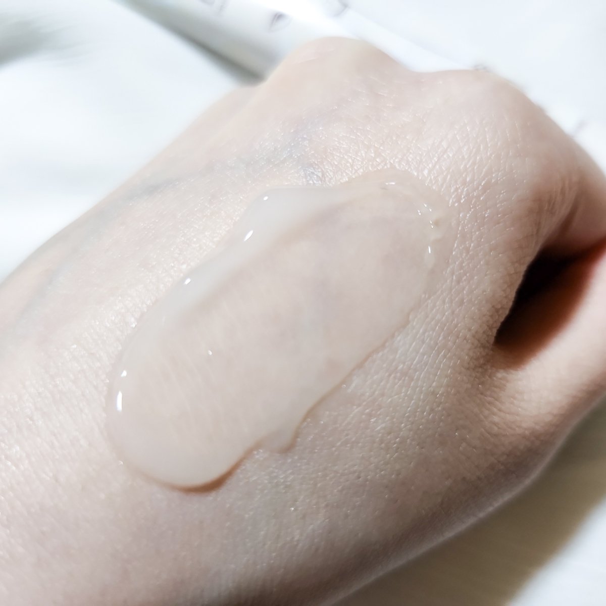 ハリーハリー 薬用おとなの美くびクリーム リッチ（医薬部外品）/ハリーハリー/ネック・デコルテケアを使ったクチコミ（3枚目）