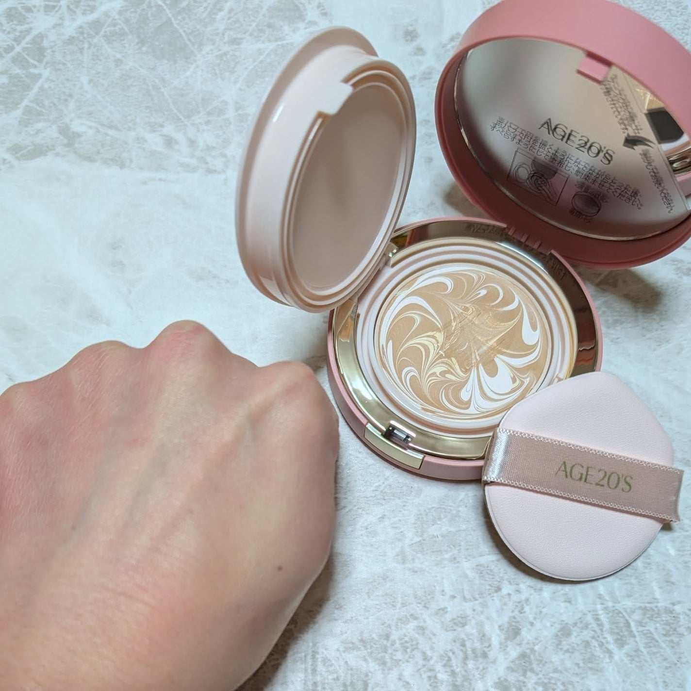 ヴェールヌーディ エッセンスパクトグロウ/AGE20’s/クリーム・エマルジョンファンデーションを使ったクチコミ(6枚目)