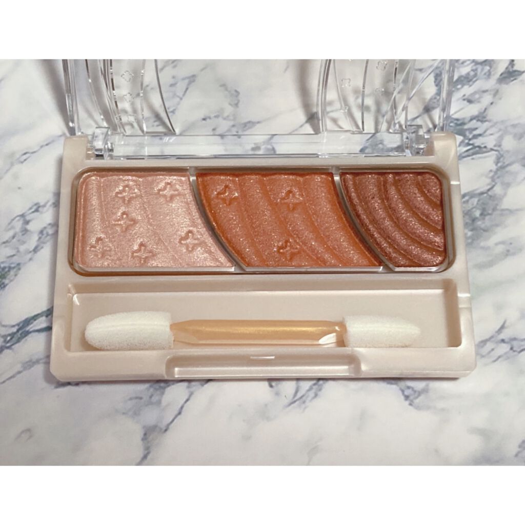 トーンアップアイシャドウ/CEZANNE/アイシャドウパレットを使ったクチコミ(2枚目)