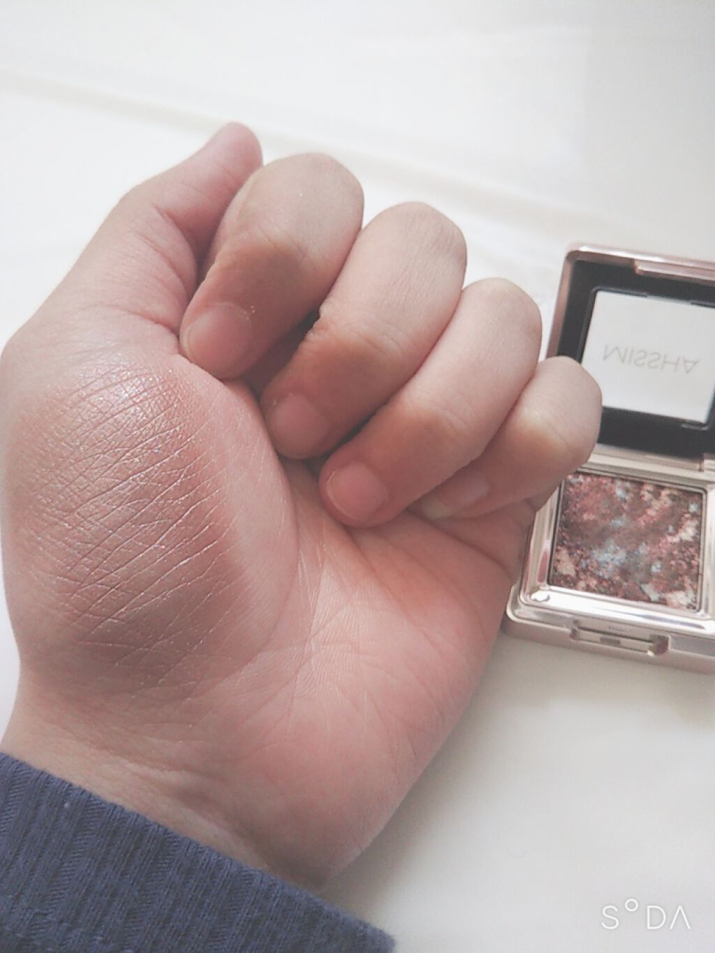 グリッタープリズム シャドウ/MISSHA/グリッターを使ったクチコミ（3枚目）