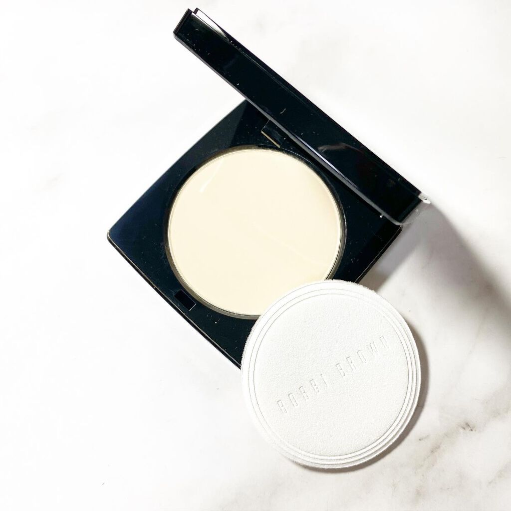シアーフィニッシュ プレストパウダー 01 ペールイエロー/BOBBI BROWN/プレストパウダーを使ったクチコミ（1枚目）