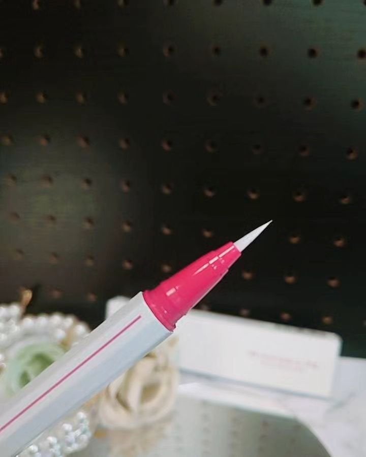 メイクコントロールライナー/MICHIKO.LIFE/リキッドアイライナーを使ったクチコミ(3枚目)