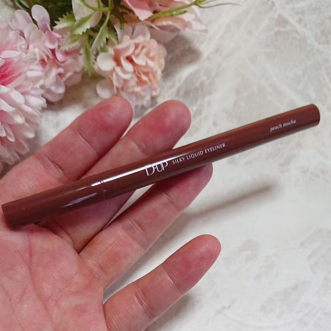 シルキーリキッドアイライナーWP/D-UP/リキッドアイライナーを使ったクチコミ（3枚目）