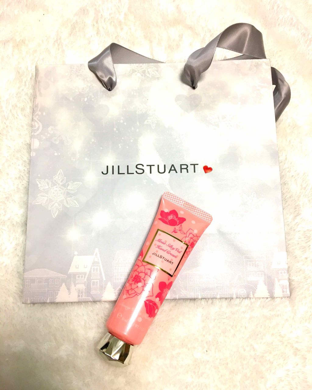 リラックス モイストシルキーヴェール ハンドクリーム/JILL STUART/ハンドクリームを使ったクチコミ（1枚目）