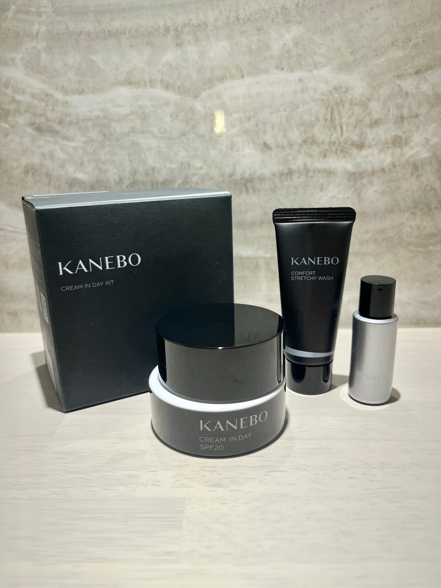 クリーム イン デイ/KANEBO/フェイスクリームを使ったクチコミ(2枚目)